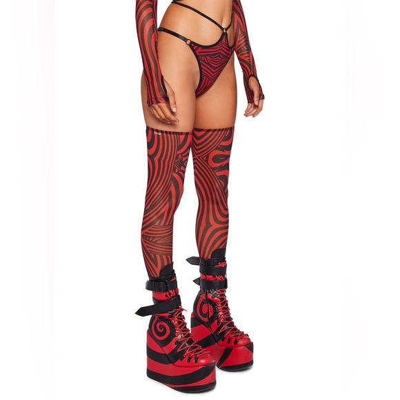 Dollskill SOLD OUT 4-piece Rave Set - Walking Dream - Picture 2 of 4